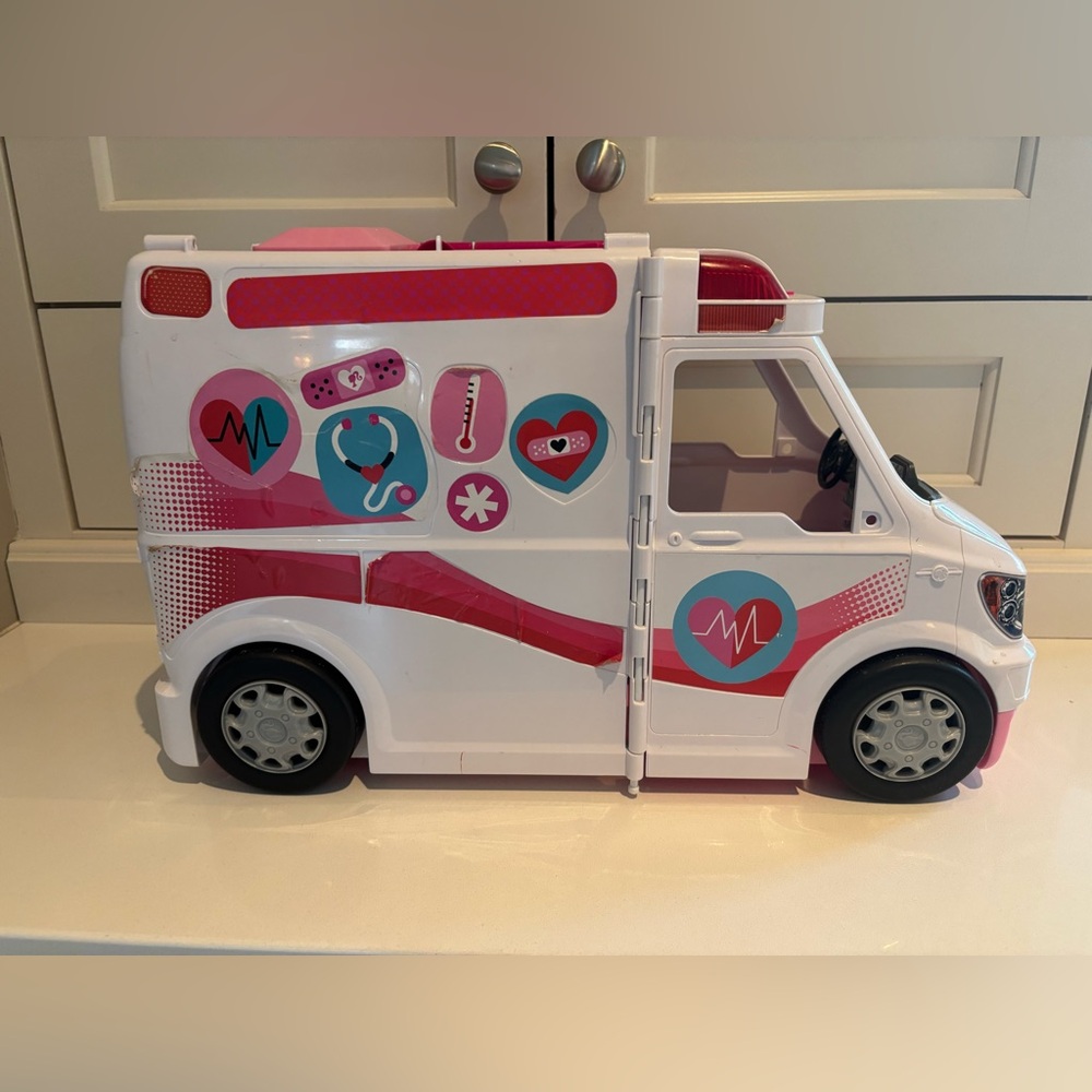 Barbie Care Clinic Vehicle Playset